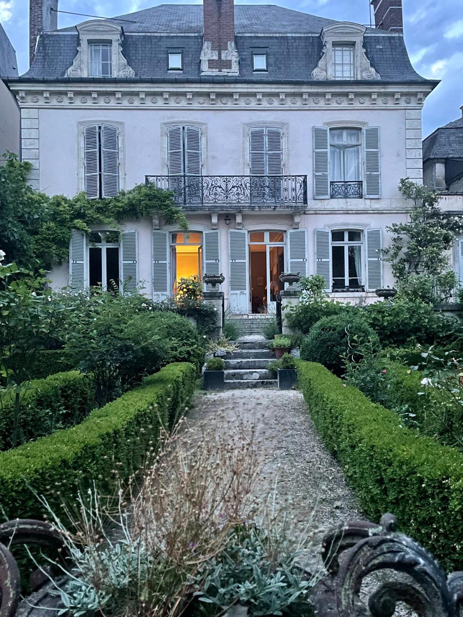 Belle Fontaine Hotel Bourges Exterior photo