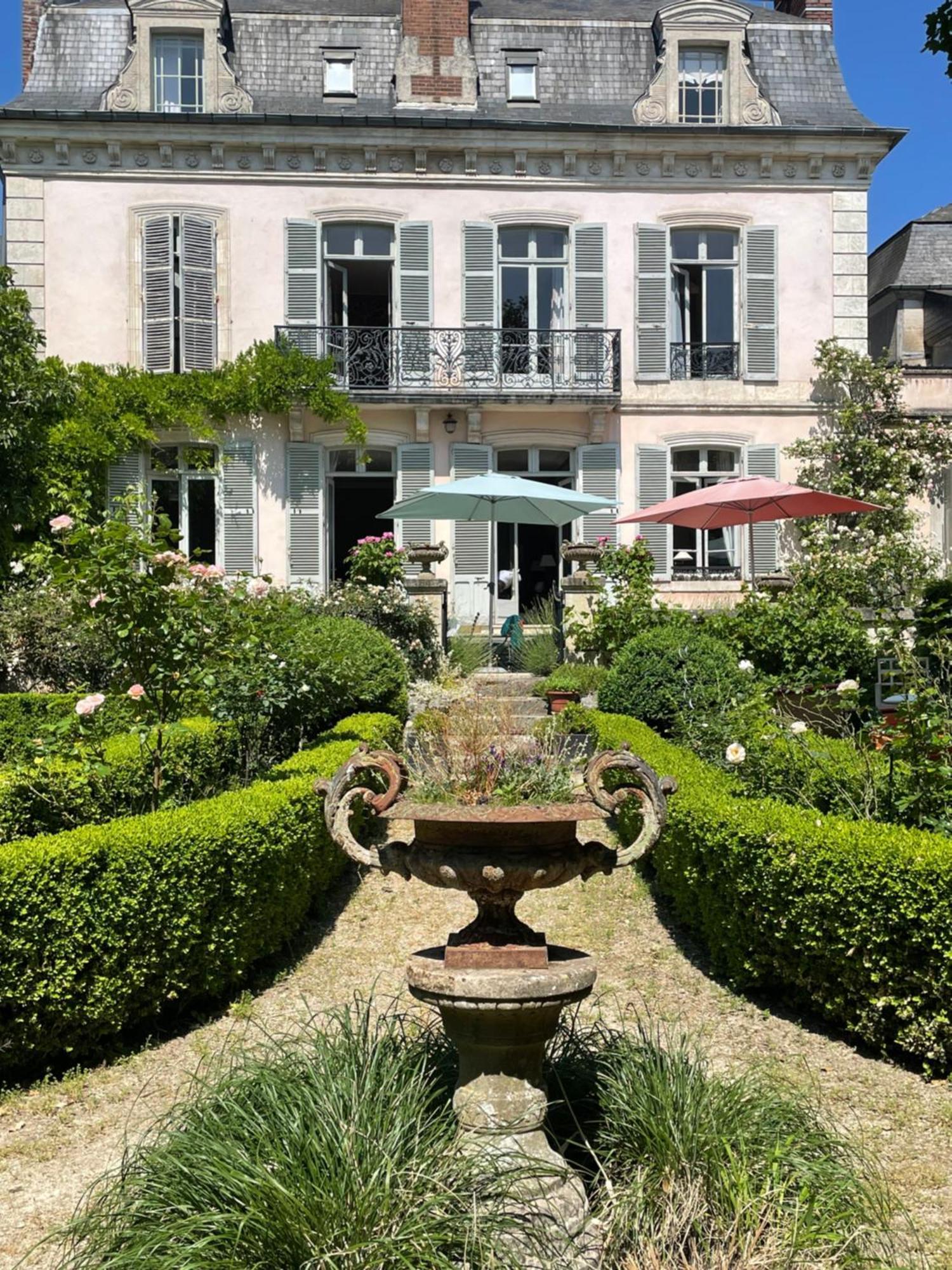 Belle Fontaine Hotel Bourges Exterior photo