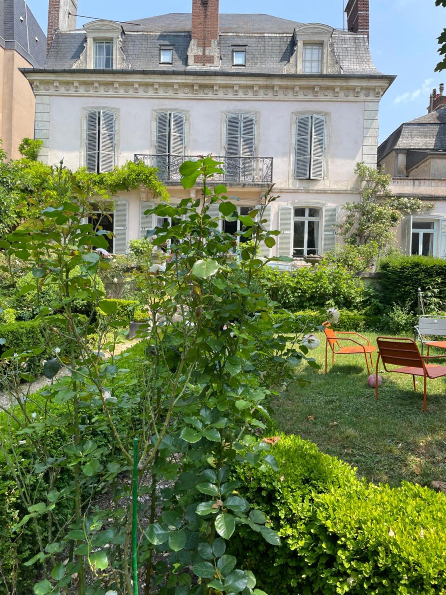 Belle Fontaine Hotel Bourges Exterior photo